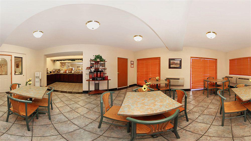 Spark By Hilton Tucson Airport Exterior photo